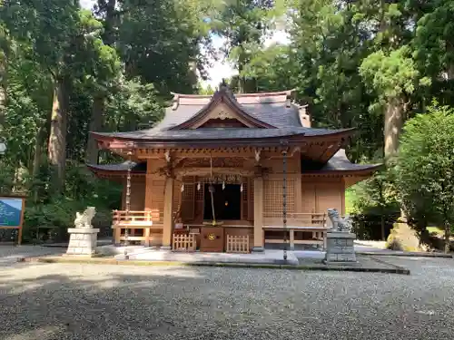 須山浅間神社の本殿