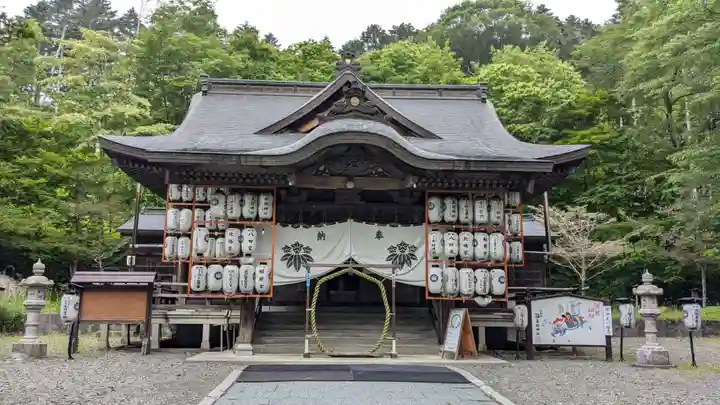 義經神社の本殿・本堂
