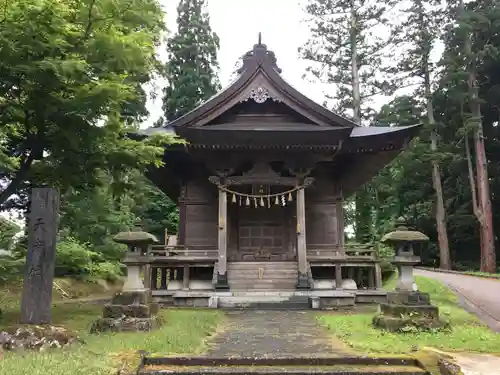 出羽神社(出羽三山神社)～三神合祭殿～の末社