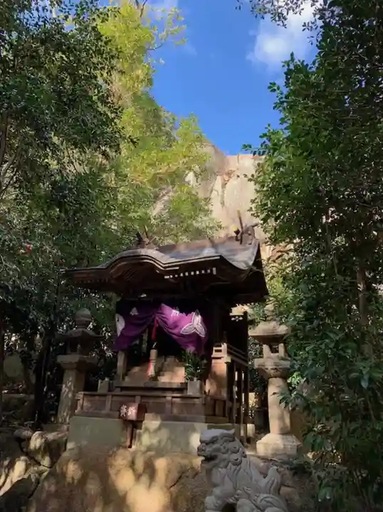 越木岩神社の末社・摂社