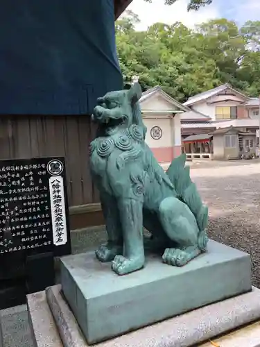 津田八幡神社の狛犬