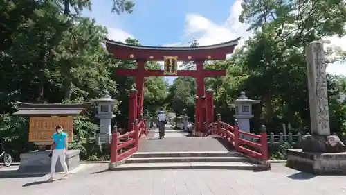 氣比神宮の鳥居