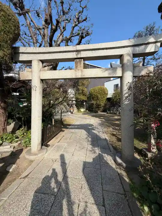 一宮神社の{uncategorized: "未分類", other: "その他", undefined: "問題あり", building: "その他建物", grave: "お墓", sacred_gate: "鳥居", guardian: "狛犬", statue: "像", buddha: "仏像", history: "歴史", nature: "自然", garden: "庭園", animal: "動物", pagoda: "塔", temizu: "手水舎", mountain_gate: "山門・神門", sanctuary: "本殿・本堂", subordinate: "末社・摂社", art: "芸術", scenery: "景色", jizo: "地蔵", ema: "絵馬", goshuin: "御朱印", omikuji: "おみくじ", items: "授与品その他", amulet: "お守り", goshuincho: "御朱印帳", eats: "食事", festival: "お祭り", votive_dance: "神楽", shichigosan: "七五三参", wedding: "結婚式", experience: "体験その他", initially: "初詣", around: "周辺", anti_infection: "感染症対策"}