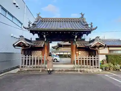 西林寺の山門・神門