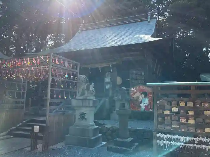 草薙神社の{uncategorized: "未分類", other: "その他", undefined: "問題あり", building: "その他建物", grave: "お墓", sacred_gate: "鳥居", guardian: "狛犬", statue: "像", buddha: "仏像", history: "歴史", nature: "自然", garden: "庭園", animal: "動物", pagoda: "塔", temizu: "手水舎", mountain_gate: "山門・神門", sanctuary: "本殿・本堂", subordinate: "末社・摂社", art: "芸術", scenery: "景色", jizo: "地蔵", ema: "絵馬", goshuin: "御朱印", omikuji: "おみくじ", items: "授与品その他", amulet: "お守り", goshuincho: "御朱印帳", eats: "食事", festival: "お祭り", votive_dance: "神楽", shichigosan: "七五三参", wedding: "結婚式", experience: "体験その他", initially: "初詣", around: "周辺", anti_infection: "感染症対策"}