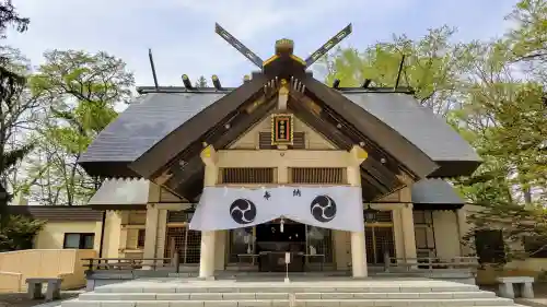 帯廣神社の本殿