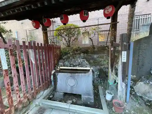 柳森神社の手水舎