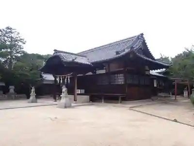 八幡神社の本殿・本堂