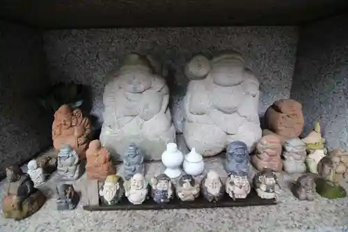 下高井戸八幡神社の像