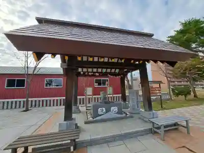 新川皇大神社の手水舎