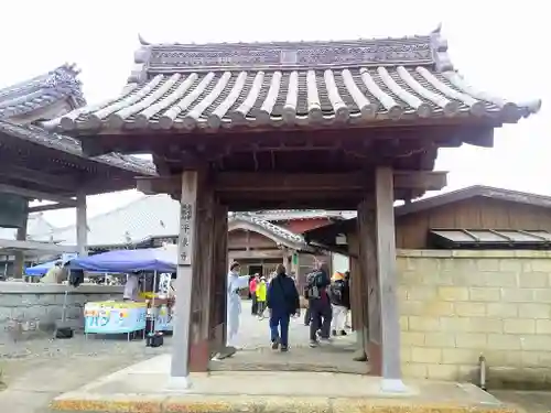 平泉寺の山門