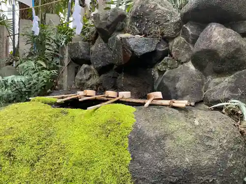 産湯稲荷神社の手水舎