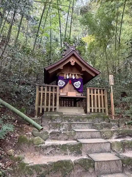 八重垣神社の{uncategorized: "未分類", other: "その他", undefined: "問題あり", building: "その他建物", grave: "お墓", sacred_gate: "鳥居", guardian: "狛犬", statue: "像", buddha: "仏像", history: "歴史", nature: "自然", garden: "庭園", animal: "動物", pagoda: "塔", temizu: "手水舎", mountain_gate: "山門・神門", sanctuary: "本殿・本堂", subordinate: "末社・摂社", art: "芸術", scenery: "景色", jizo: "地蔵", ema: "絵馬", goshuin: "御朱印", omikuji: "おみくじ", items: "授与品その他", amulet: "お守り", goshuincho: "御朱印帳", eats: "食事", festival: "お祭り", votive_dance: "神楽", shichigosan: "七五三参", wedding: "結婚式", experience: "体験その他", initially: "初詣", around: "周辺", anti_infection: "感染症対策"}