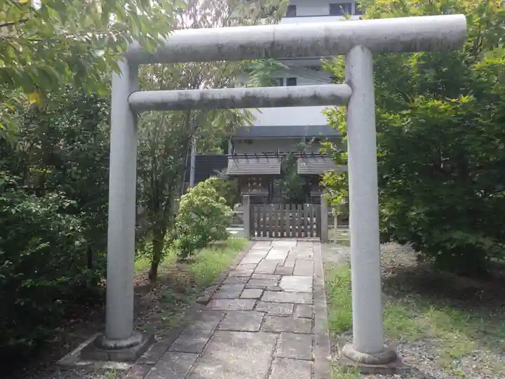 西梅津神明社の鳥居