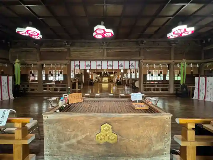 釧路一之宮 厳島神社の{uncategorized: "未分類", other: "その他", undefined: "問題あり", building: "その他建物", grave: "お墓", sacred_gate: "鳥居", guardian: "狛犬", statue: "像", buddha: "仏像", history: "歴史", nature: "自然", garden: "庭園", animal: "動物", pagoda: "塔", temizu: "手水舎", mountain_gate: "山門・神門", sanctuary: "本殿・本堂", subordinate: "末社・摂社", art: "芸術", scenery: "景色", jizo: "地蔵", ema: "絵馬", goshuin: "御朱印", omikuji: "おみくじ", items: "授与品その他", amulet: "お守り", goshuincho: "御朱印帳", eats: "食事", festival: "お祭り", votive_dance: "神楽", shichigosan: "七五三参", wedding: "結婚式", experience: "体験その他", initially: "初詣", around: "周辺", anti_infection: "感染症対策"}