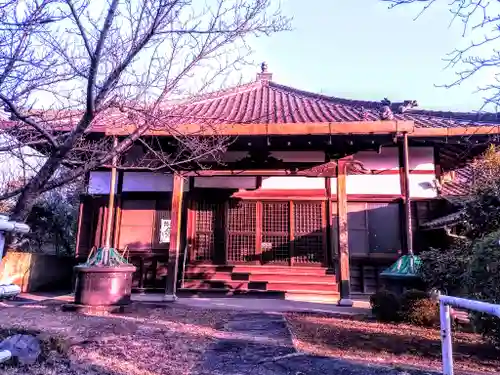 長泉寺の本殿・本堂