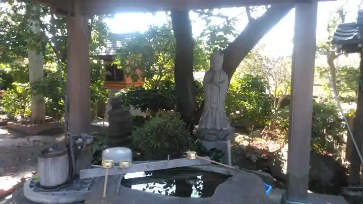 普門寺の手水舎