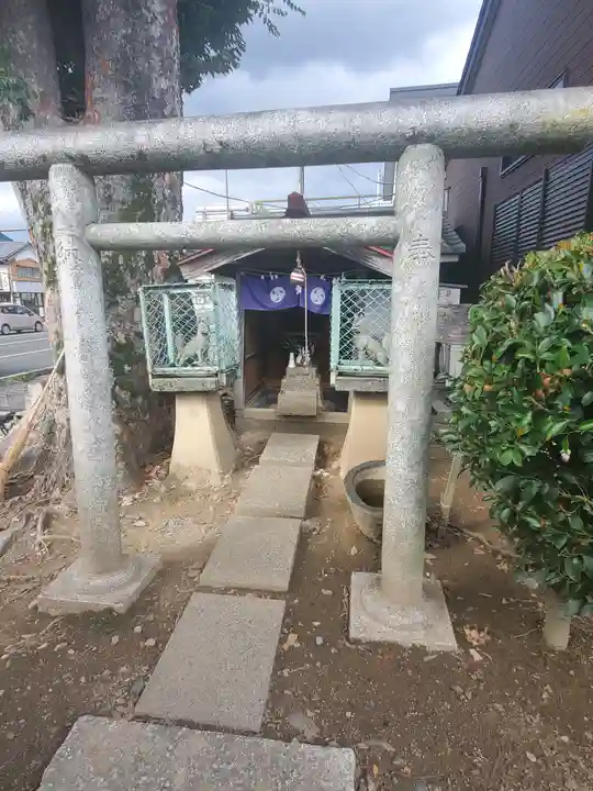 御嶽神社(小児玉稲荷社)の末社・摂社