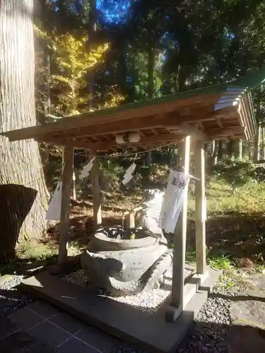 須山浅間神社の手水