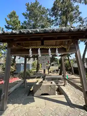 江島若宮八幡神社の手水舎