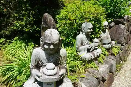 平等寺（三輪山平等寺）の仏像