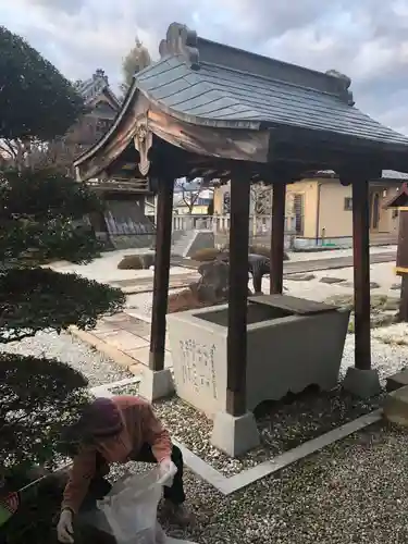 法源寺の手水舎