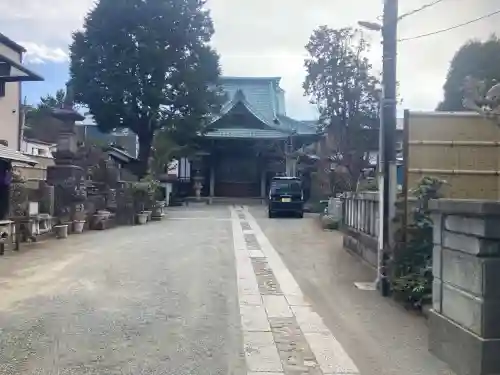荘厳寺の{uncategorized: "未分類", other: "その他", undefined: "問題あり", building: "その他建物", grave: "お墓", sacred_gate: "鳥居", guardian: "狛犬", statue: "像", buddha: "仏像", history: "歴史", nature: "自然", garden: "庭園", animal: "動物", pagoda: "塔", temizu: "手水舎", mountain_gate: "山門・神門", sanctuary: "本殿・本堂", subordinate: "末社・摂社", art: "芸術", scenery: "景色", jizo: "地蔵", ema: "絵馬", goshuin: "御朱印", omikuji: "おみくじ", items: "授与品その他", amulet: "お守り", goshuincho: "御朱印帳", eats: "食事", festival: "お祭り", votive_dance: "神楽", shichigosan: "七五三参", wedding: "結婚式", experience: "体験その他", initially: "初詣", around: "周辺", anti_infection: "感染症対策"}