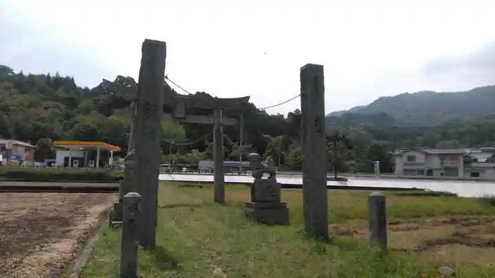 毛蕨神社のその他建物