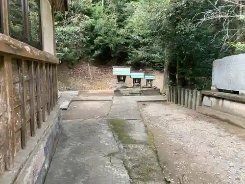 大里八幡神社の末社