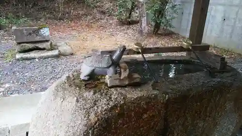 亀岡八幡宮の手水舎