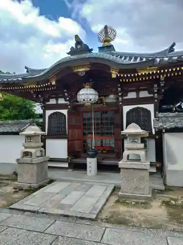 矢田寺の本殿・本堂