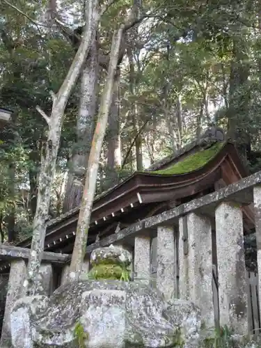 石上神宮の末社