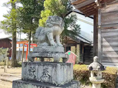 山部神社の狛犬