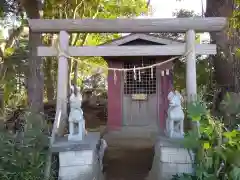 網場台稲荷神社の鳥居