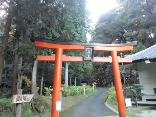 霊山寺の鳥居