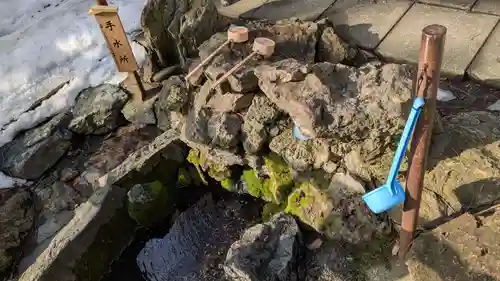 白石神社の手水舎