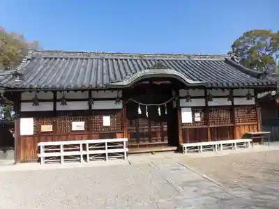 百済王神社の本殿・本堂