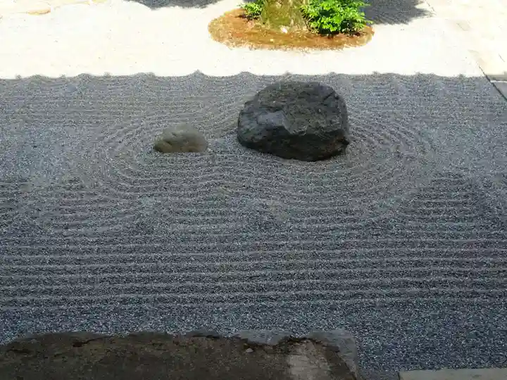 上関山 極楽寺の庭園