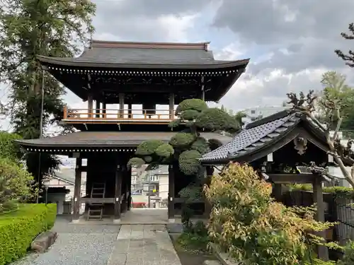 萬蔵寺の山門・神門