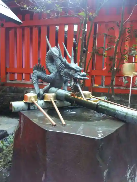 箱根神社の手水舎