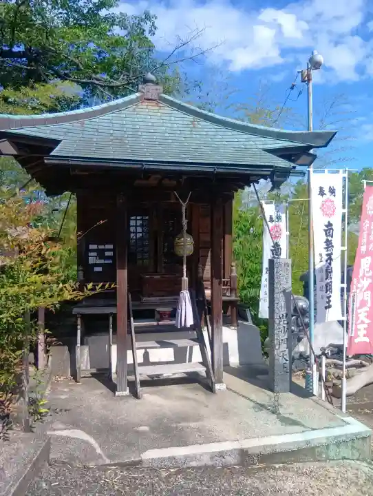 佛眼院の{uncategorized: "未分類", other: "その他", undefined: "問題あり", building: "その他建物", grave: "お墓", sacred_gate: "鳥居", guardian: "狛犬", statue: "像", buddha: "仏像", history: "歴史", nature: "自然", garden: "庭園", animal: "動物", pagoda: "塔", temizu: "手水舎", mountain_gate: "山門・神門", sanctuary: "本殿・本堂", subordinate: "末社・摂社", art: "芸術", scenery: "景色", jizo: "地蔵", ema: "絵馬", goshuin: "御朱印", omikuji: "おみくじ", items: "授与品その他", amulet: "お守り", goshuincho: "御朱印帳", eats: "食事", festival: "お祭り", votive_dance: "神楽", shichigosan: "七五三参", wedding: "結婚式", experience: "体験その他", initially: "初詣", around: "周辺", anti_infection: "感染症対策"}