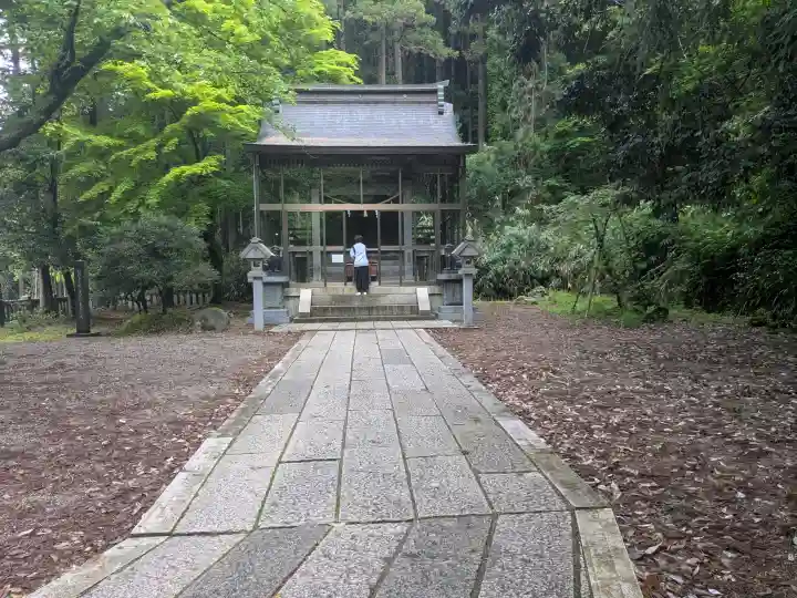 金剱宮の{uncategorized: "未分類", other: "その他", undefined: "問題あり", building: "その他建物", grave: "お墓", sacred_gate: "鳥居", guardian: "狛犬", statue: "像", buddha: "仏像", history: "歴史", nature: "自然", garden: "庭園", animal: "動物", pagoda: "塔", temizu: "手水舎", mountain_gate: "山門・神門", sanctuary: "本殿・本堂", subordinate: "末社・摂社", art: "芸術", scenery: "景色", jizo: "地蔵", ema: "絵馬", goshuin: "御朱印", omikuji: "おみくじ", items: "授与品その他", amulet: "お守り", goshuincho: "御朱印帳", eats: "食事", festival: "お祭り", votive_dance: "神楽", shichigosan: "七五三参", wedding: "結婚式", experience: "体験その他", initially: "初詣", around: "周辺", anti_infection: "感染症対策"}