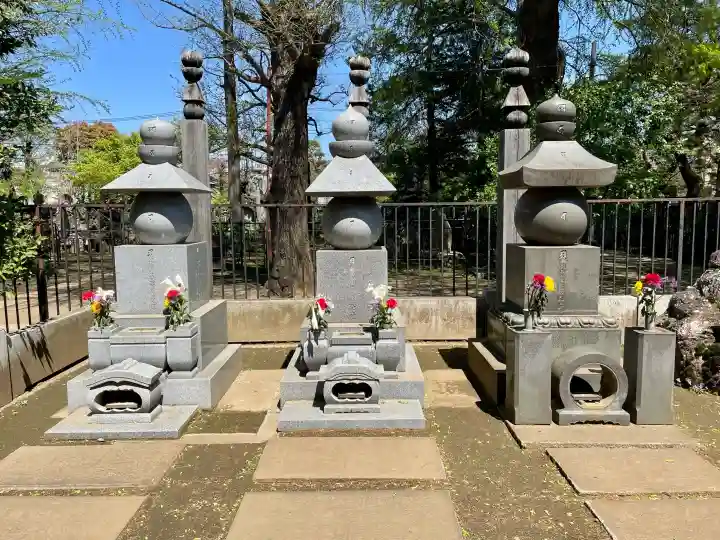 明治寺の{uncategorized: "未分類", other: "その他", undefined: "問題あり", building: "その他建物", grave: "お墓", sacred_gate: "鳥居", guardian: "狛犬", statue: "像", buddha: "仏像", history: "歴史", nature: "自然", garden: "庭園", animal: "動物", pagoda: "塔", temizu: "手水舎", mountain_gate: "山門・神門", sanctuary: "本殿・本堂", subordinate: "末社・摂社", art: "芸術", scenery: "景色", jizo: "地蔵", ema: "絵馬", goshuin: "御朱印", omikuji: "おみくじ", items: "授与品その他", amulet: "お守り", goshuincho: "御朱印帳", eats: "食事", festival: "お祭り", votive_dance: "神楽", shichigosan: "七五三参", wedding: "結婚式", experience: "体験その他", initially: "初詣", around: "周辺", anti_infection: "感染症対策"}