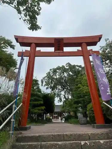 諏訪神社の鳥居