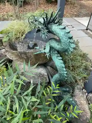 氷川神社の{uncategorized: "未分類", other: "その他", undefined: "問題あり", building: "その他建物", grave: "お墓", sacred_gate: "鳥居", guardian: "狛犬", statue: "像", buddha: "仏像", history: "歴史", nature: "自然", garden: "庭園", animal: "動物", pagoda: "塔", temizu: "手水舎", mountain_gate: "山門・神門", sanctuary: "本殿・本堂", subordinate: "末社・摂社", art: "芸術", scenery: "景色", jizo: "地蔵", ema: "絵馬", goshuin: "御朱印", omikuji: "おみくじ", items: "授与品その他", amulet: "お守り", goshuincho: "御朱印帳", eats: "食事", festival: "お祭り", votive_dance: "神楽", shichigosan: "七五三参", wedding: "結婚式", experience: "体験その他", initially: "初詣", around: "周辺", anti_infection: "感染症対策"}