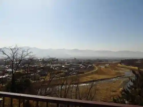 差出磯大嶽山神社 仕事と健康と厄よけの神さまの景色