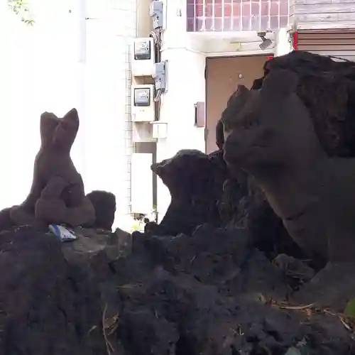 五十稲荷神社(栄寿稲荷神社)の狛犬