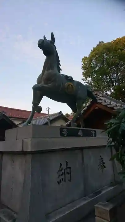 津嶋神社(萩原町西御堂)の狛犬