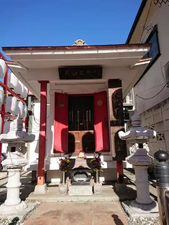 大光不動堂の末社・摂社