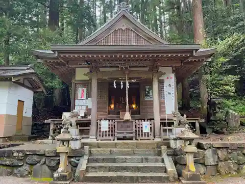 九頭龍神社の本殿・本堂